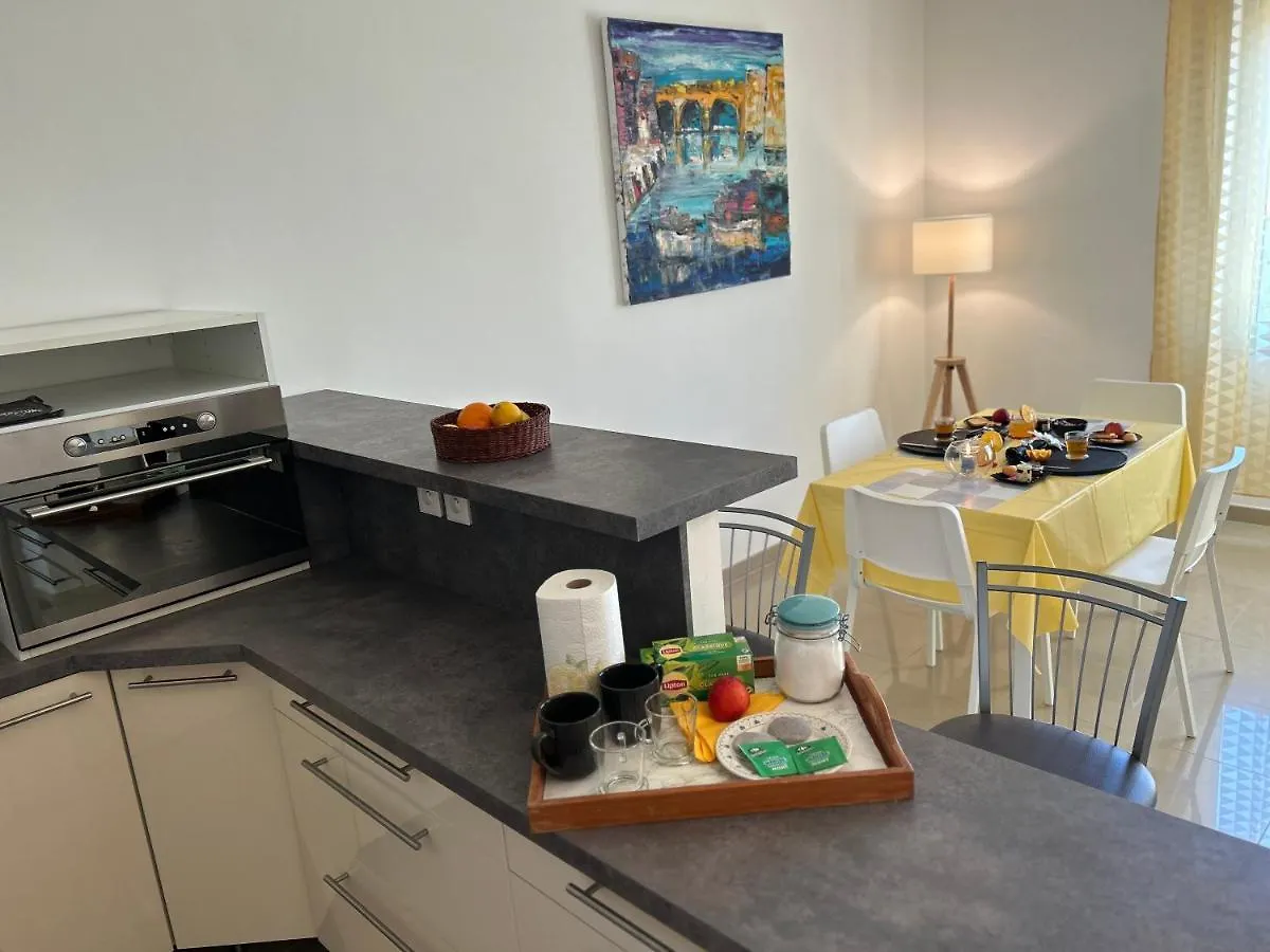 Appartement Celebre Vieux Port, Marseille 0*,  France